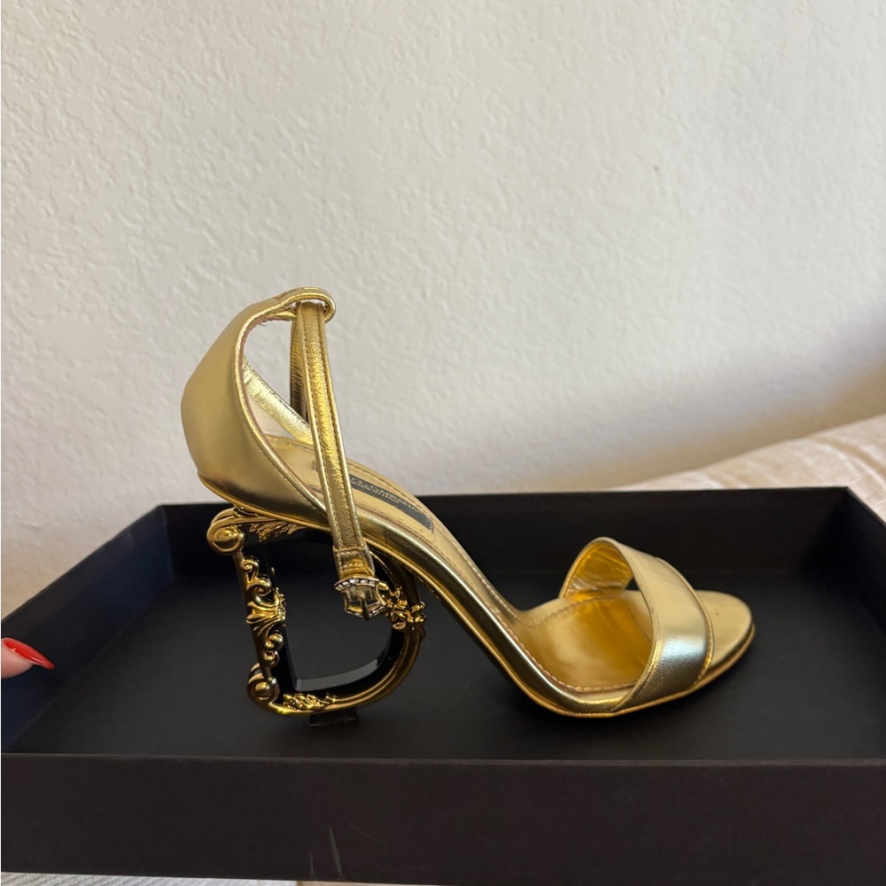 Dolce & Gabbana Gold Heels with Ornate Heel